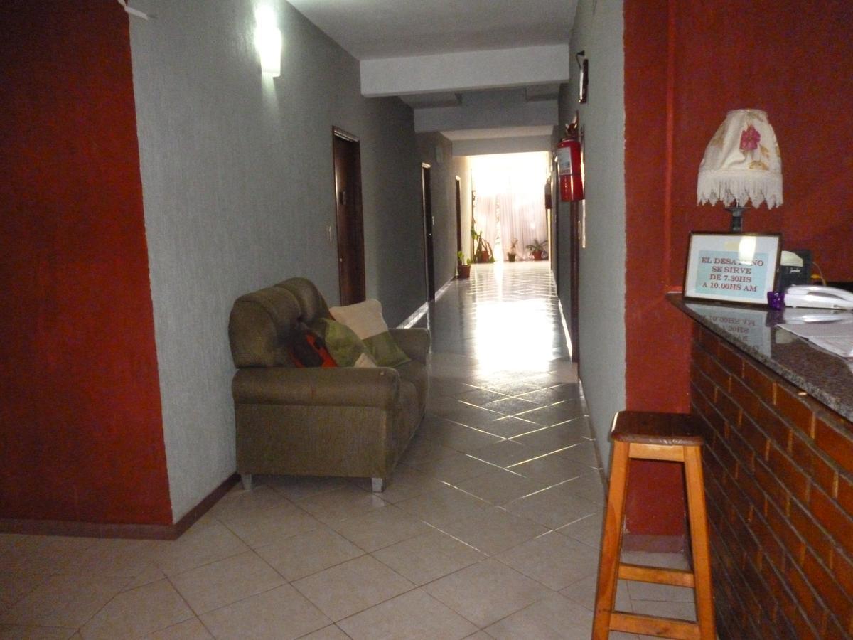 Petit Hotel Panambi Пуерто Игуасу Екстериор снимка